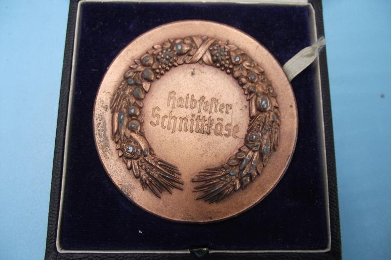 Boxed Blut Und Boden, Reichsprufung 1938, Table Medal. — image 3