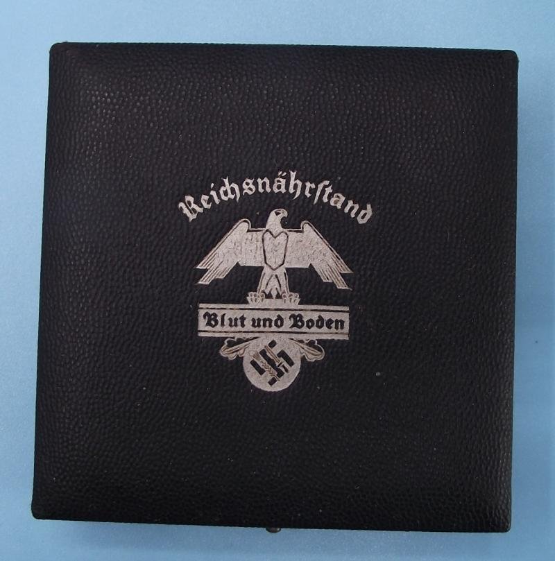 Boxed Blut Und Boden, Reichsprufung 1938, Table Medal. — image 5
