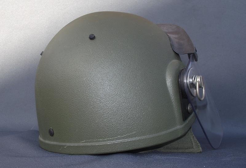British GS MK6 Riot Helmet with Visor. — image 4