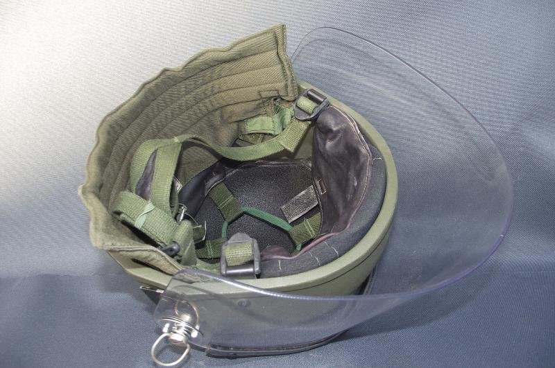 British GS MK6 Riot Helmet with Visor. — image 8