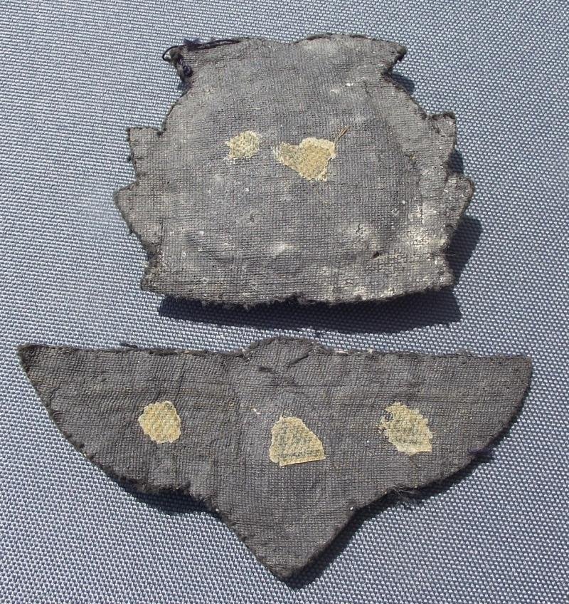 Airline Bullion Cloth Badges, Pilots Wing and Cap Badge. — image 3