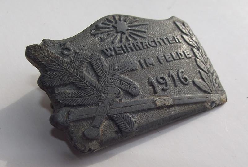 1916 Dated Austrian Cap Badge. Weihnachten Im Felde. — image 2
