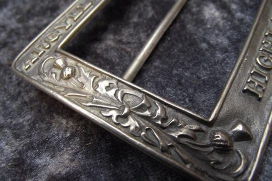 Argyll and Sutherland Highlanders Kilt Brooch. — image 2