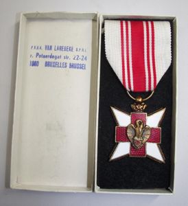 Boxed Belgium Red Cross Blood Donor Medal. Bronze.