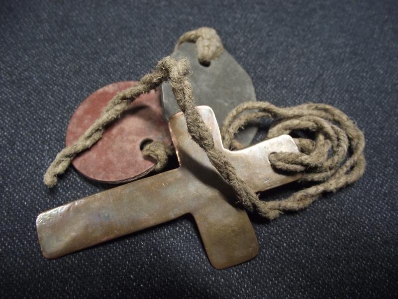 WW2 British Dog Tags and Crucifix. — image 4