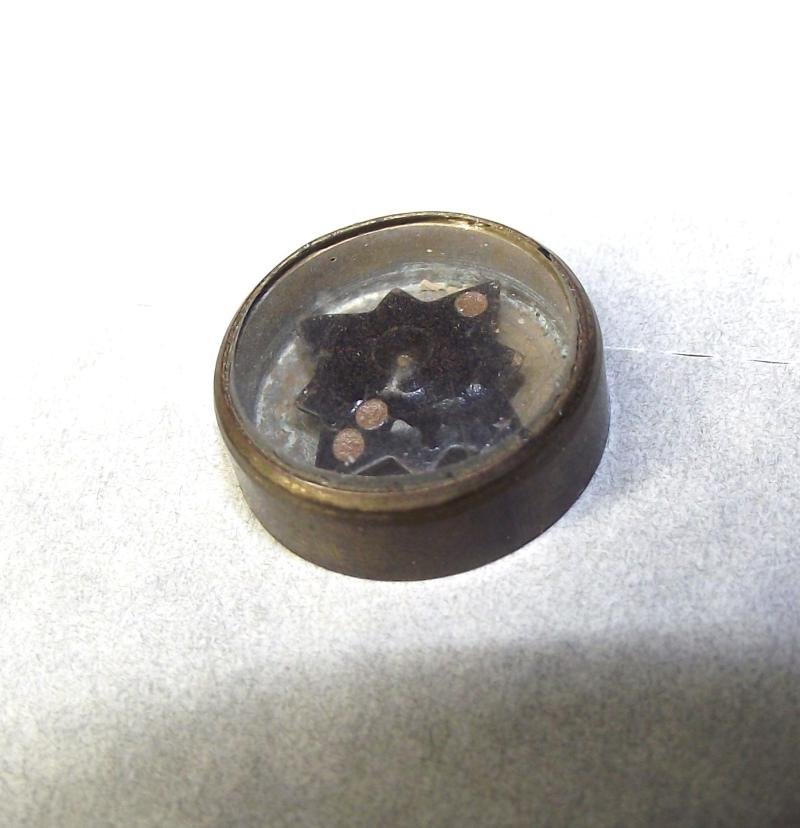 WW2 British Escape Compass. — image 6