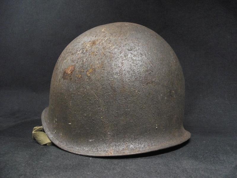 WW2 U.S. Army M1 Front Seam Swivel Bail Combat Helmet Shell. — image 5