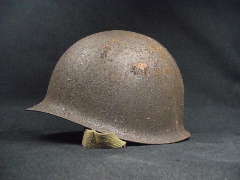 WW2 U.S. Army M1 Front Seam Swivel Bail Combat Helmet Shell. — image 6