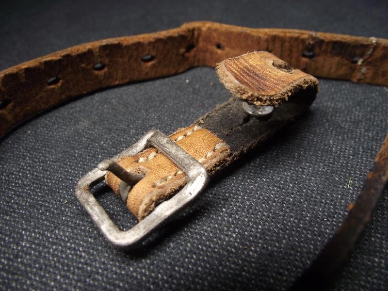 Complete WW2 German Steel Helmet Chinstrap. — image 3