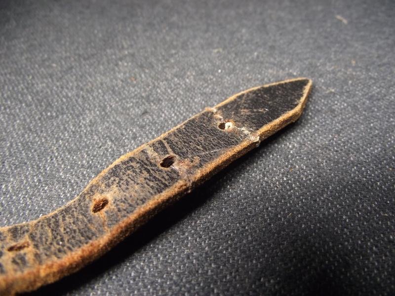 Complete WW2 German Steel Helmet Chinstrap. — image 9