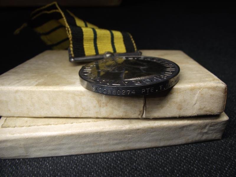 Boxed British Africa General Service Medal with Kenya Bar. — image 6