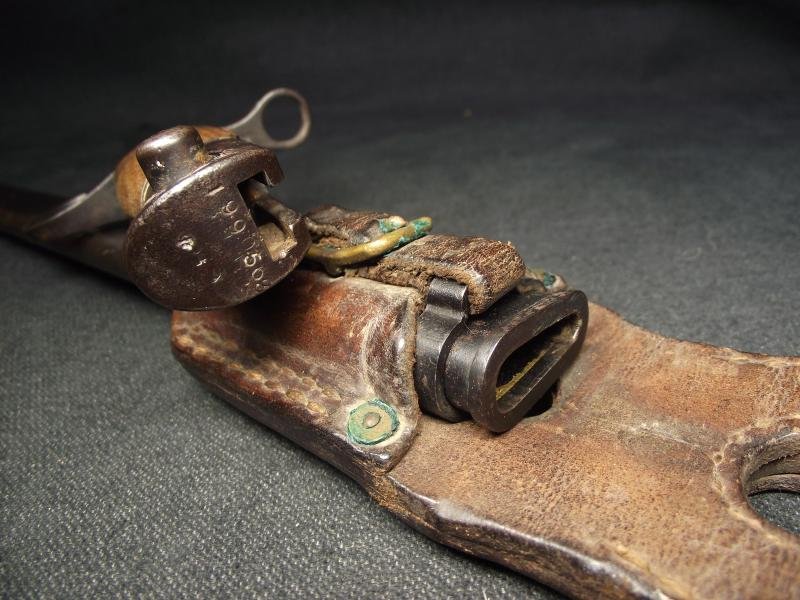 WW2 Japanese Arisaka Type 30 Rifle Bayonet and Scabbard with its Period Leather Frog. Minty? — image 6