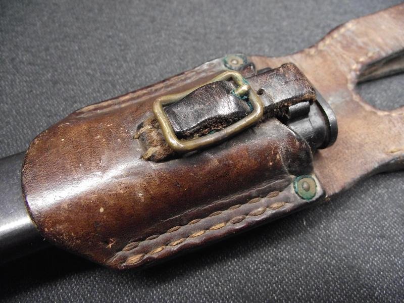 WW2 Japanese Arisaka Type 30 Rifle Bayonet and Scabbard with its Period Leather Frog. Minty? — image 9