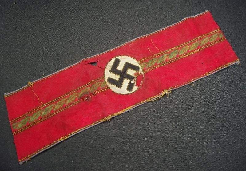 NSDAP Orstgruppenleiter Armband. — image 2