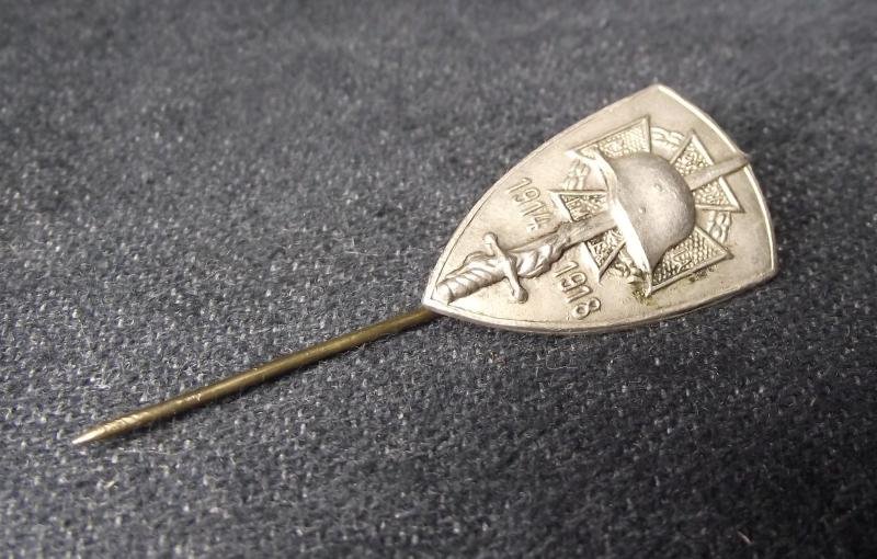 Hungarian Front Fighters Association Stick Pin. — image 4