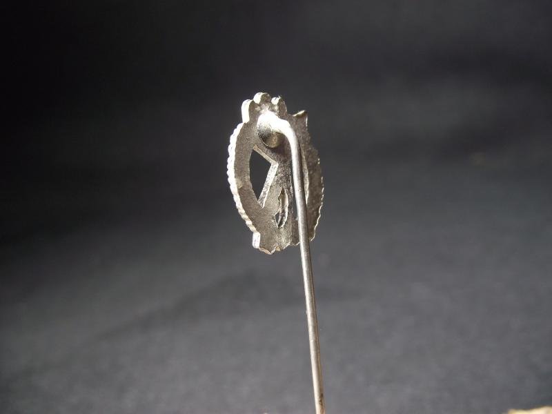 WW2 German Silver Infantry Assault Stick Pin. — image 2