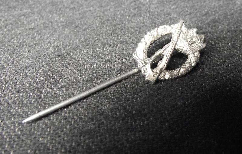 WW2 German Silver Infantry Assault Stick Pin. — image 4