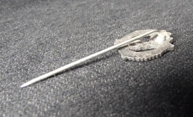 WW2 German Silver Infantry Assault Stick Pin. — image 5