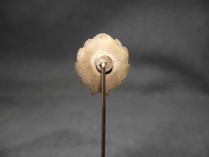 WW2 German Silver Drivers Proficiency Stick Pin. — image 3