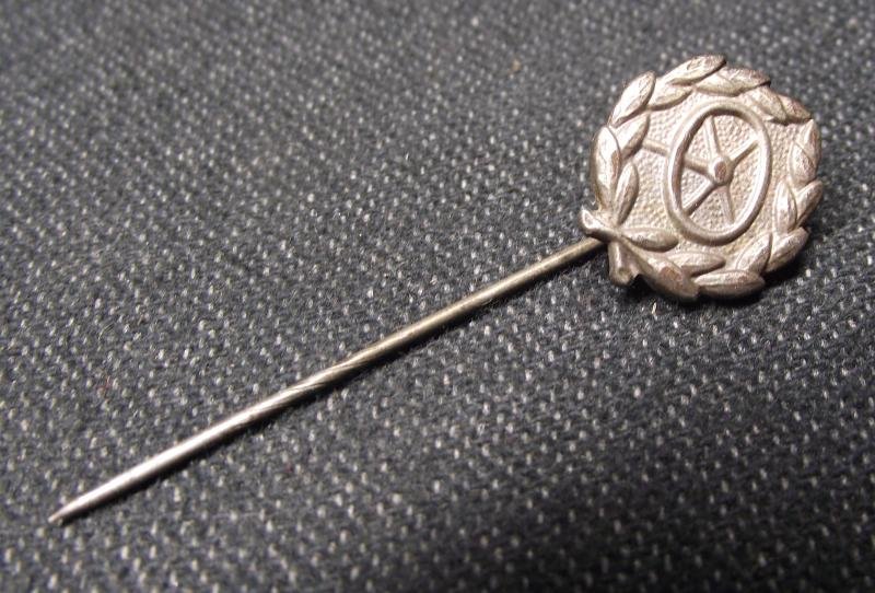 WW2 German Silver Drivers Proficiency Stick Pin. — image 4