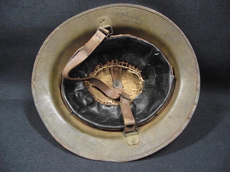 British WW1, Brodie, MK1 Steel Helmet. Named. — image 5