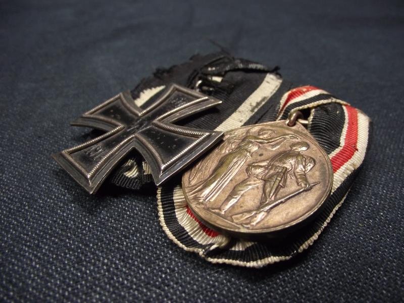 WW1 German Imperial Iron Cross Two Place Medal Bar. — image 3