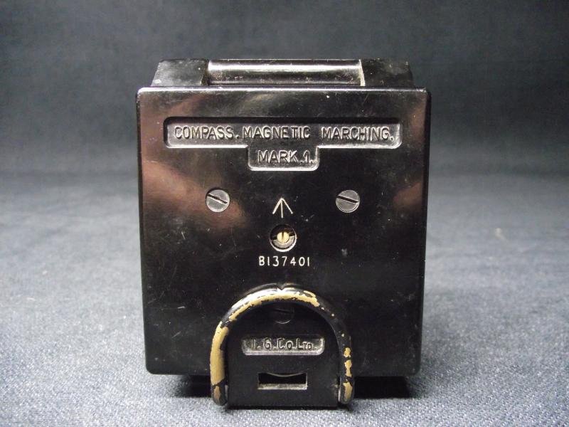 WW2 British Magnetic Marching Compass. — image 5