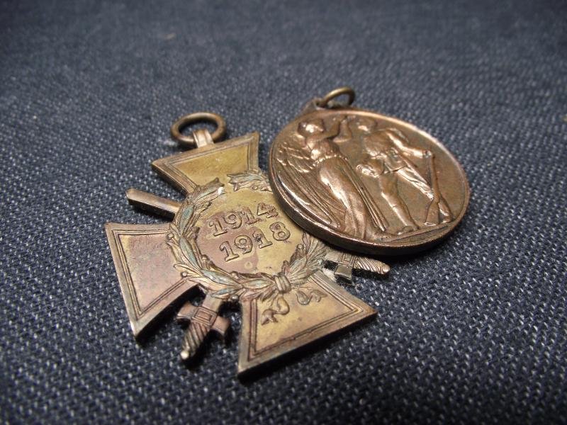 2 X WW1 German Medals. — image 2