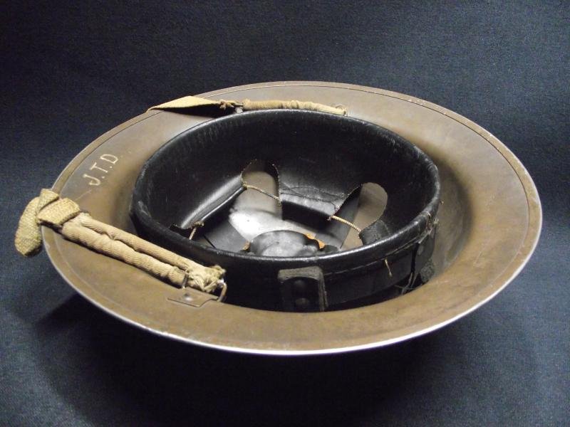 Scarce Early Matching 1939 Dated British MKII Steel Helmet — image 10