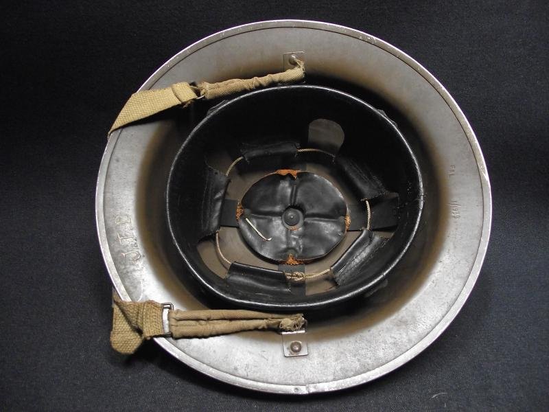 Scarce Early Matching 1939 Dated British MKII Steel Helmet — image 7