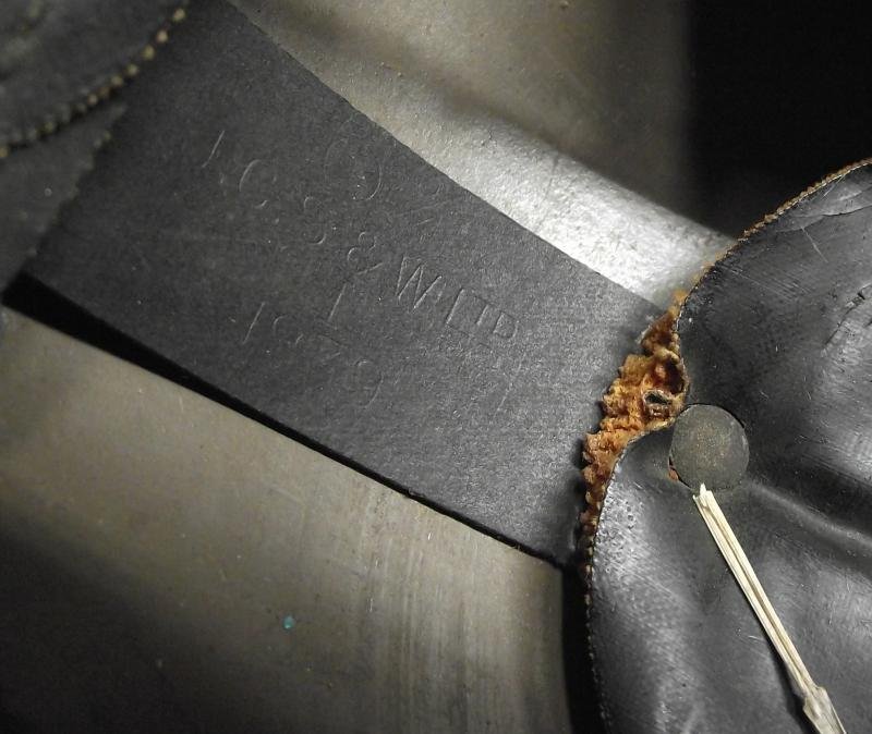 Scarce Early Matching 1939 Dated British MKII Steel Helmet — image 9