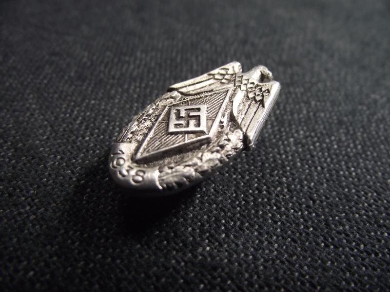 1938 Dated Hitler Youth Sports Participants Badge. — image 2