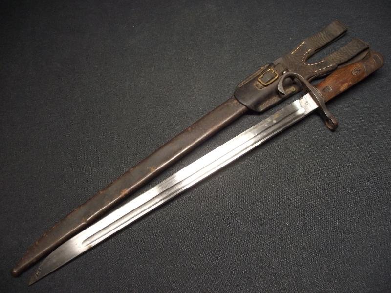 WW2 Japanese Arisaka Type 30 Rifle Bayonet and Scabbard with its Period Leather Frog. — image 3