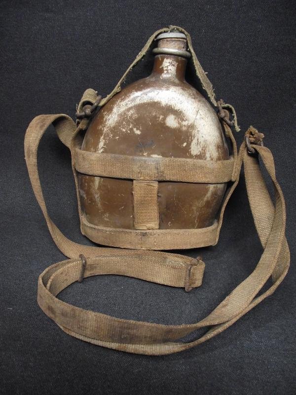 WW2 Japanese Army Waterbottle / Canteen. — image 2