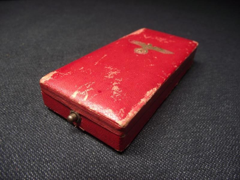 WW2 German Boxed 1938 Entry into Austria Anschluss Medal — image 8