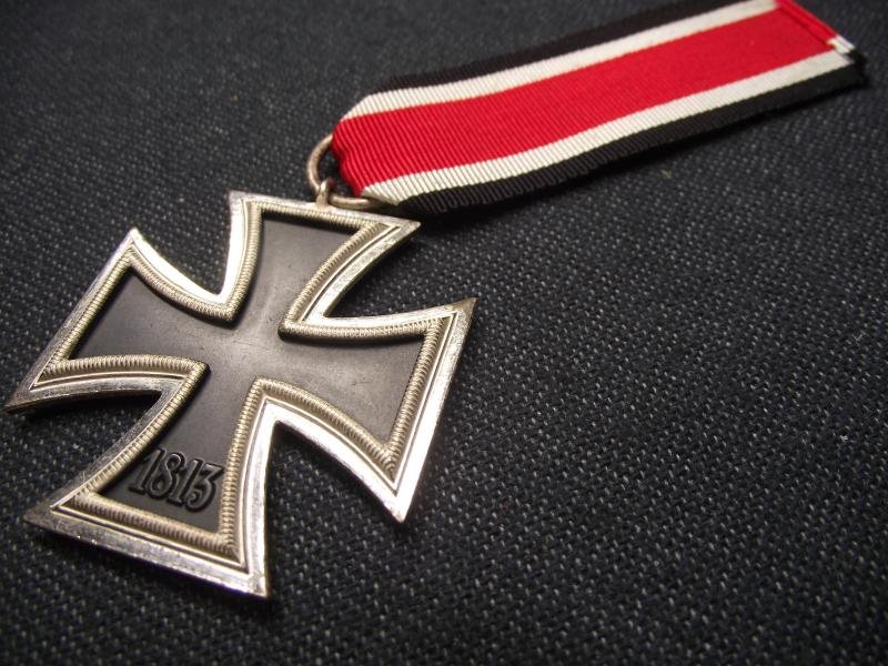 Mint 2nd Class Iron Cross and Paper Packet. Carl Forster. — image 7