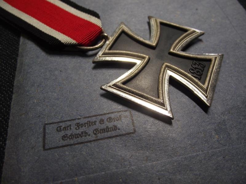 Mint 2nd Class Iron Cross and Paper Packet. Carl Forster. — image 9