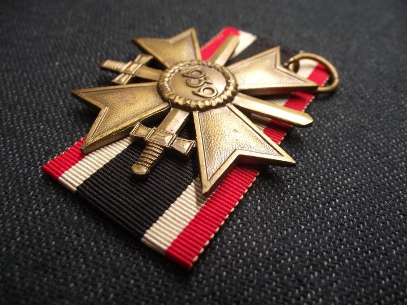 2nd Class War Merit Cross, KVK, with Swords and Paper Packet of Issue. Gottlieb Friedrich Keck&Sohn. — image 4