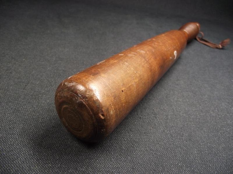 Victorian Police Truncheon. — image 3