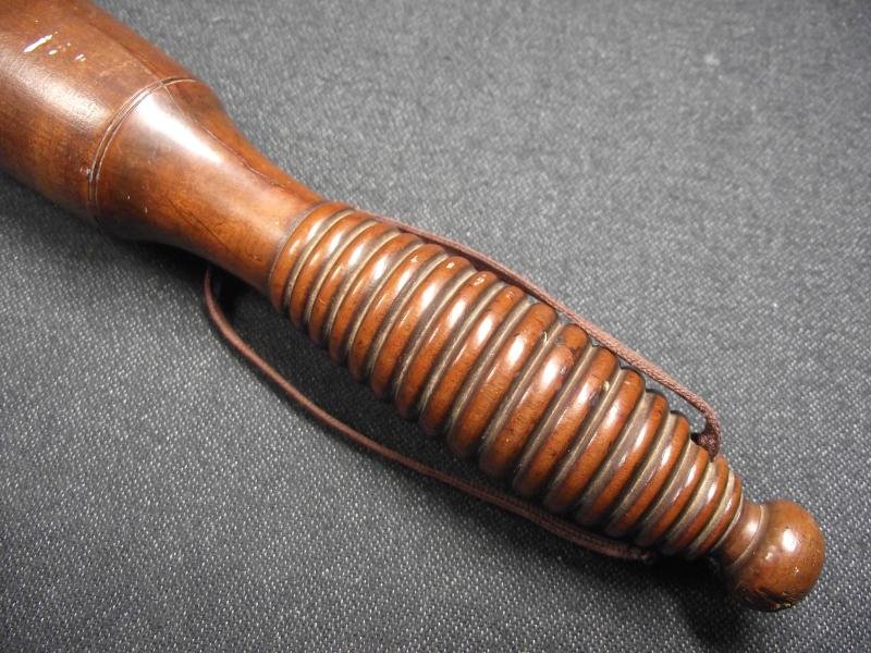 Victorian Police Truncheon. — image 7