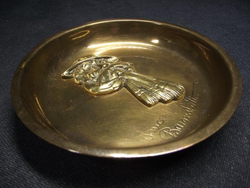 WW1 Bruce Bairnsfather ''Old Bill'' Brass Sweet Dish. — image 3