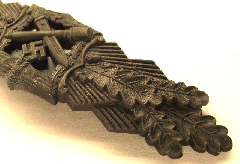 WW2 German Bronze Grade Close Combat Clasp. JFS. — image 10