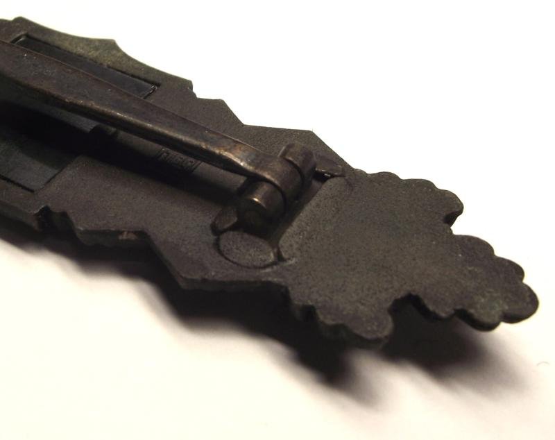 WW2 German Bronze Grade Close Combat Clasp. JFS. — image 7