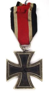 WW2 German Iron Cross 2nd Class.MM120-Franz Petzl. Dipping 3.