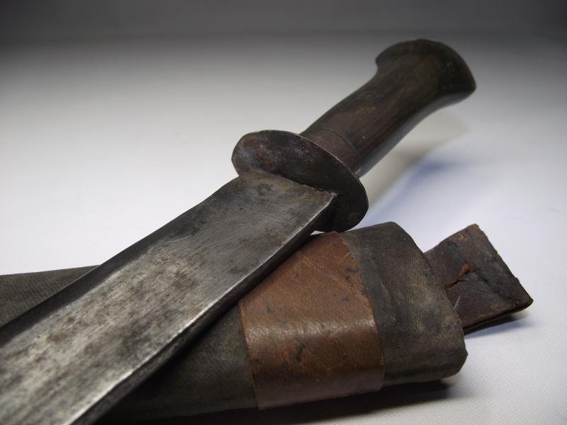 Vintage Indian Manufactured Bowie Knife.. — image 6