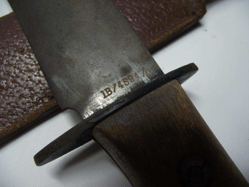 British 1st Pattern Type D Survival Knife. Wilkinson, IB/4594. — image 7