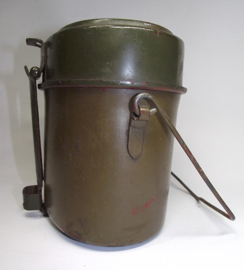 Late War German M31 Mess Tin. — image 4