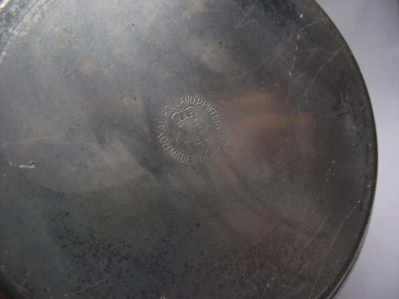 Dutch Jacht 323 Squadron Dedicated Souvenir Beer Tankard. — image 7