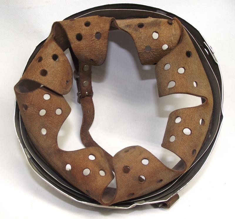 Scarce 1935 Dated Single Band Aluminium M35 Helmet Liner. — image 9