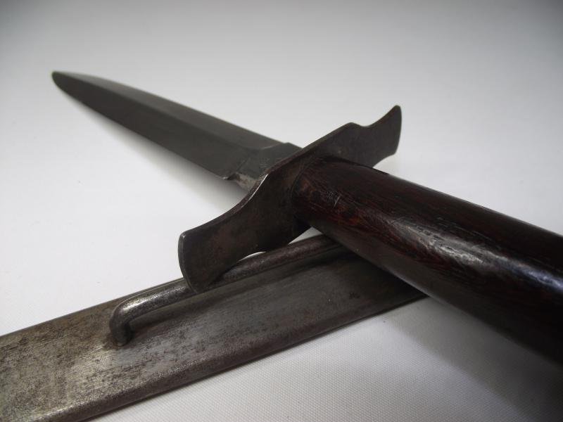 WW1 French Pattern 1916 Fighting Knife. Astier-Prodon, Thiers. — image 4